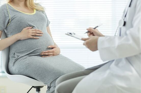 Doctors do not advise pregnant women to remove papillomas