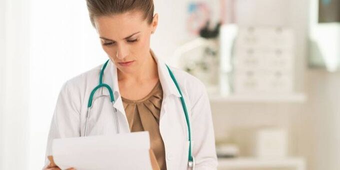 Doctor checks test to diagnose papillomavirus